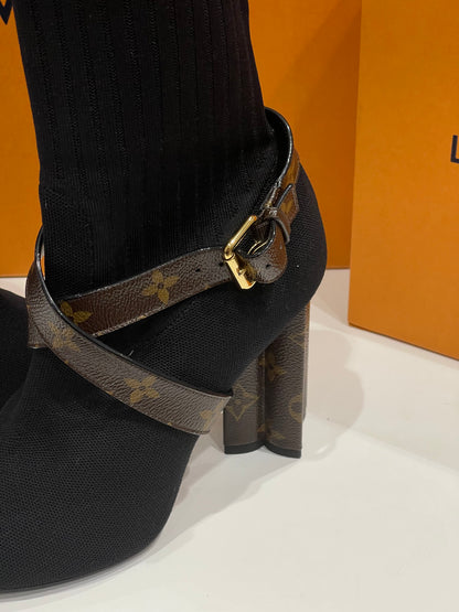 Louis Vuitton - T40 sock ankle boots