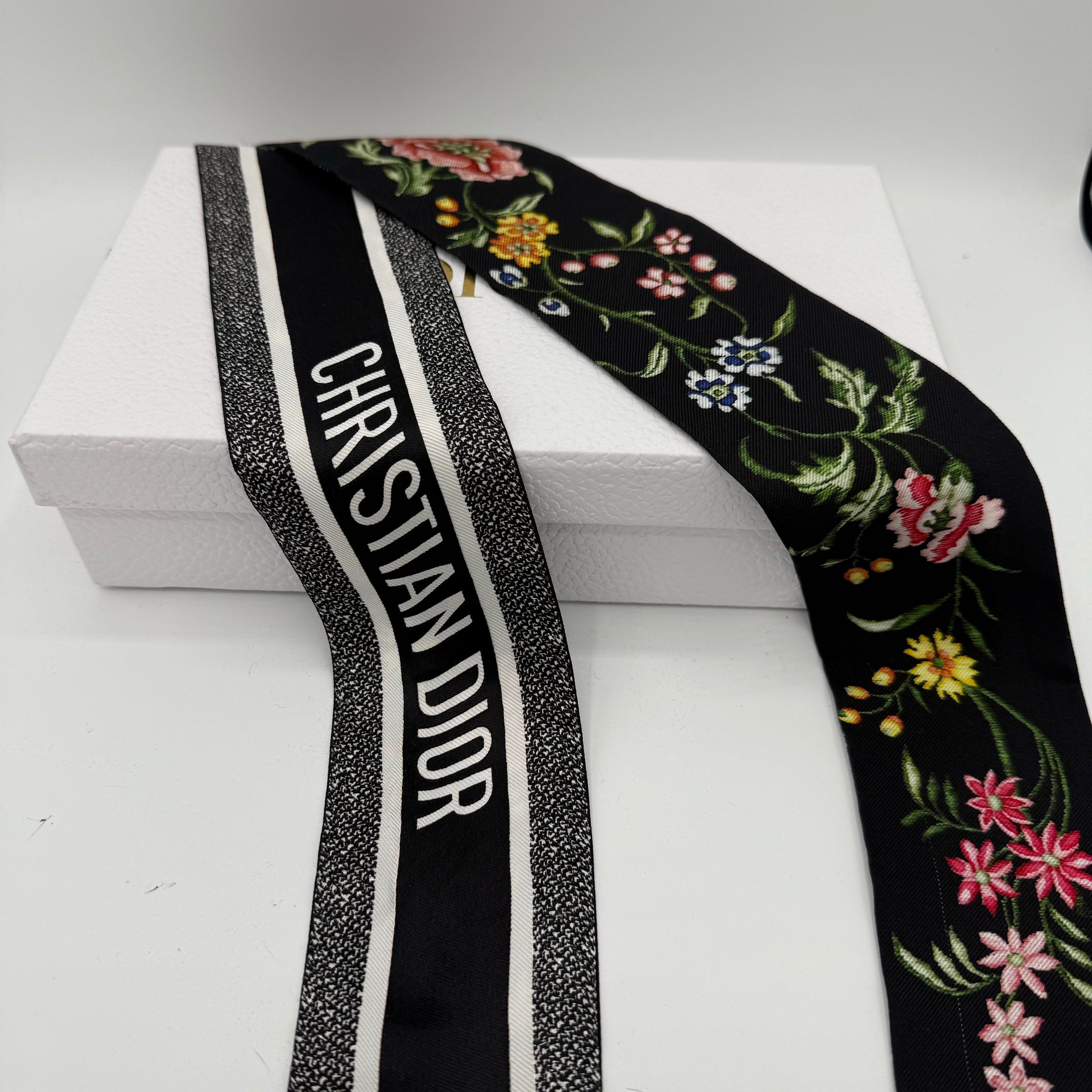 Silk Foulard Foulard Tete Dior Kalinga Ashok Foulard Pour Cheveux