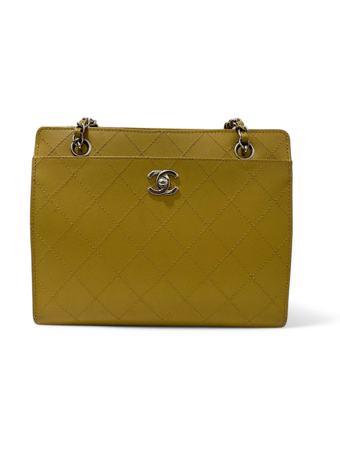 Chanel - Borsa tote in pelle caviar