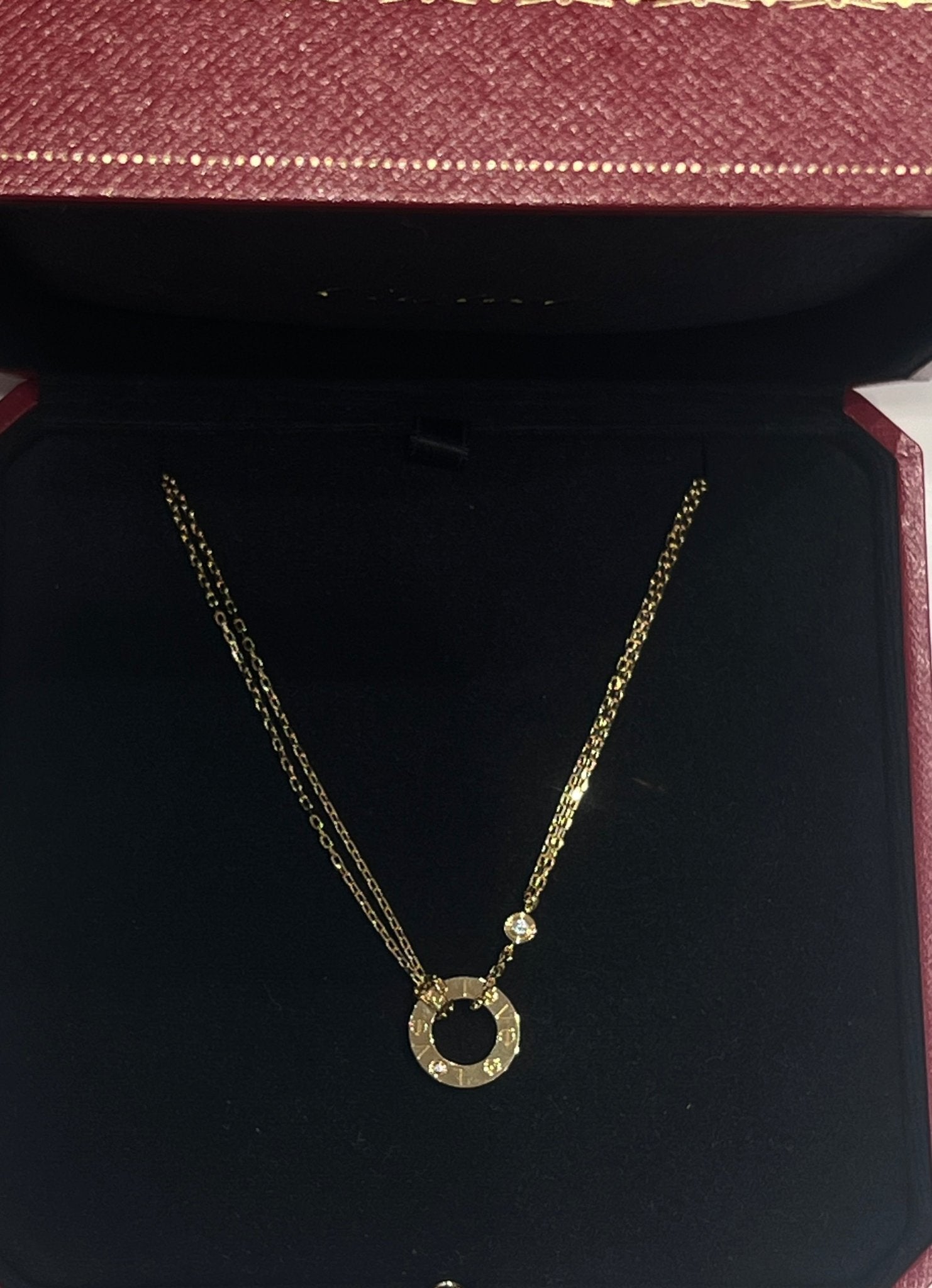 Cartier - collier Love 2 diamants or jaune - Les Folies d&