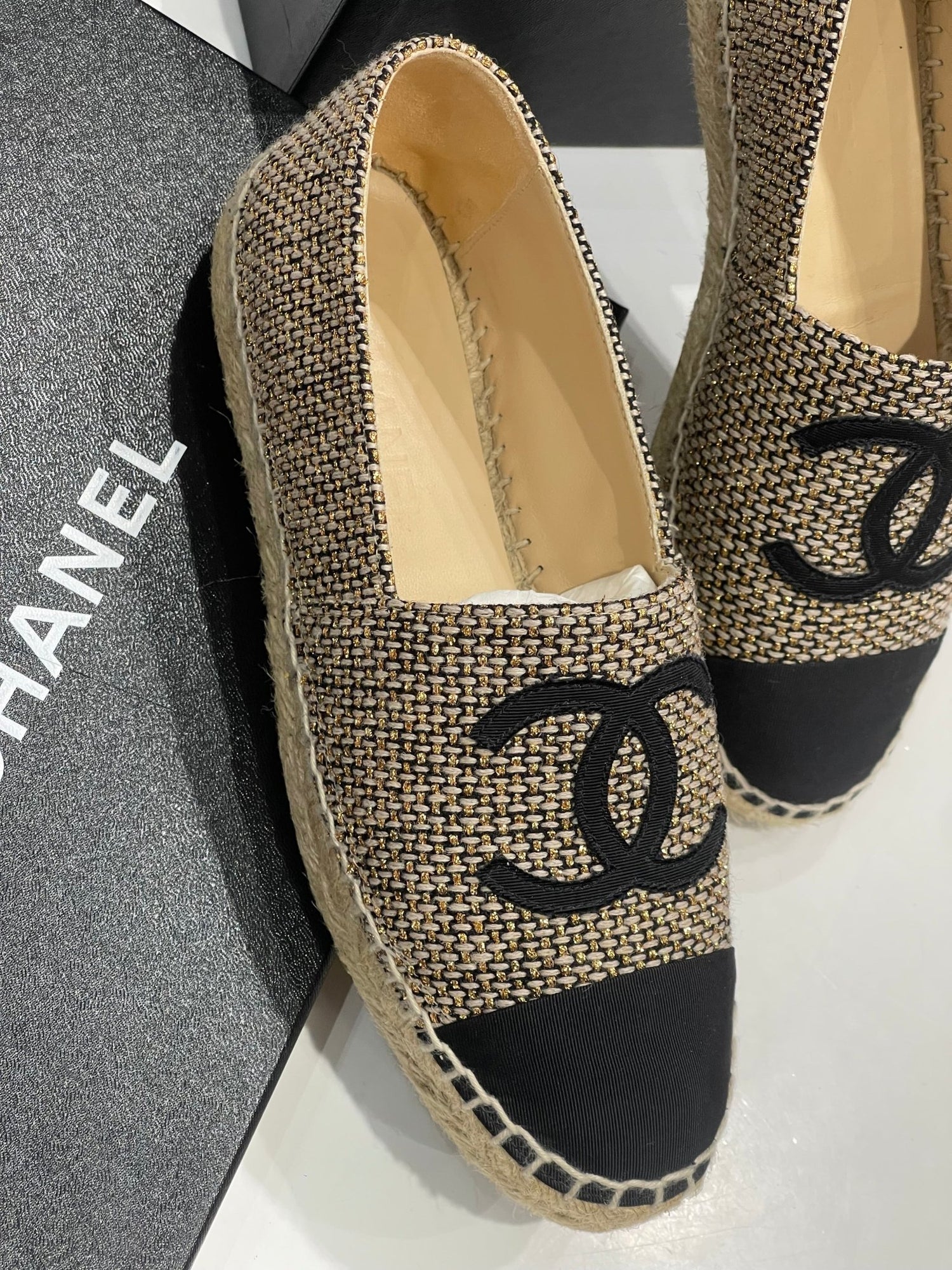Chanel - Espadrilles T37 - Les Folies d&