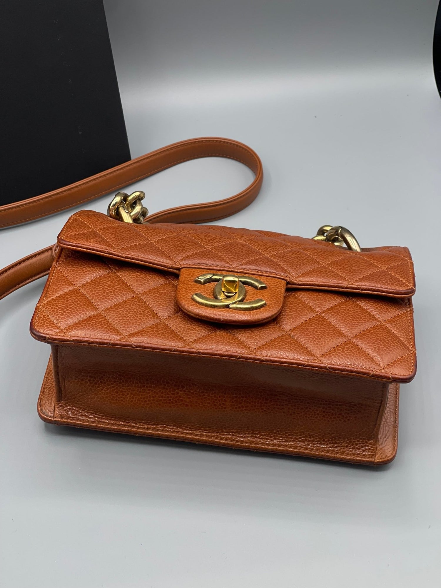 Chanel - Petit Sac classique chain - Les Folies d&