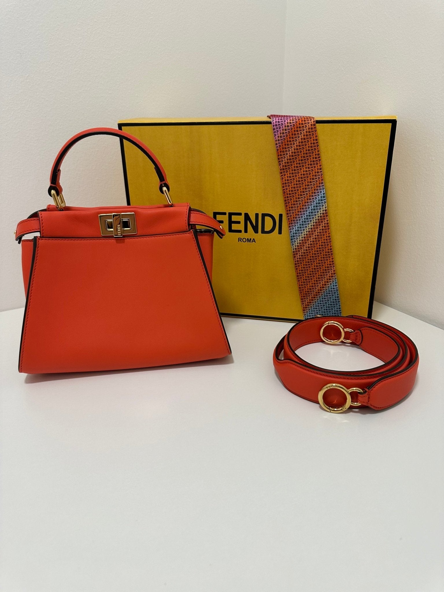 Fendi - Sac Mini Peekaboo corail - Les Folies d&