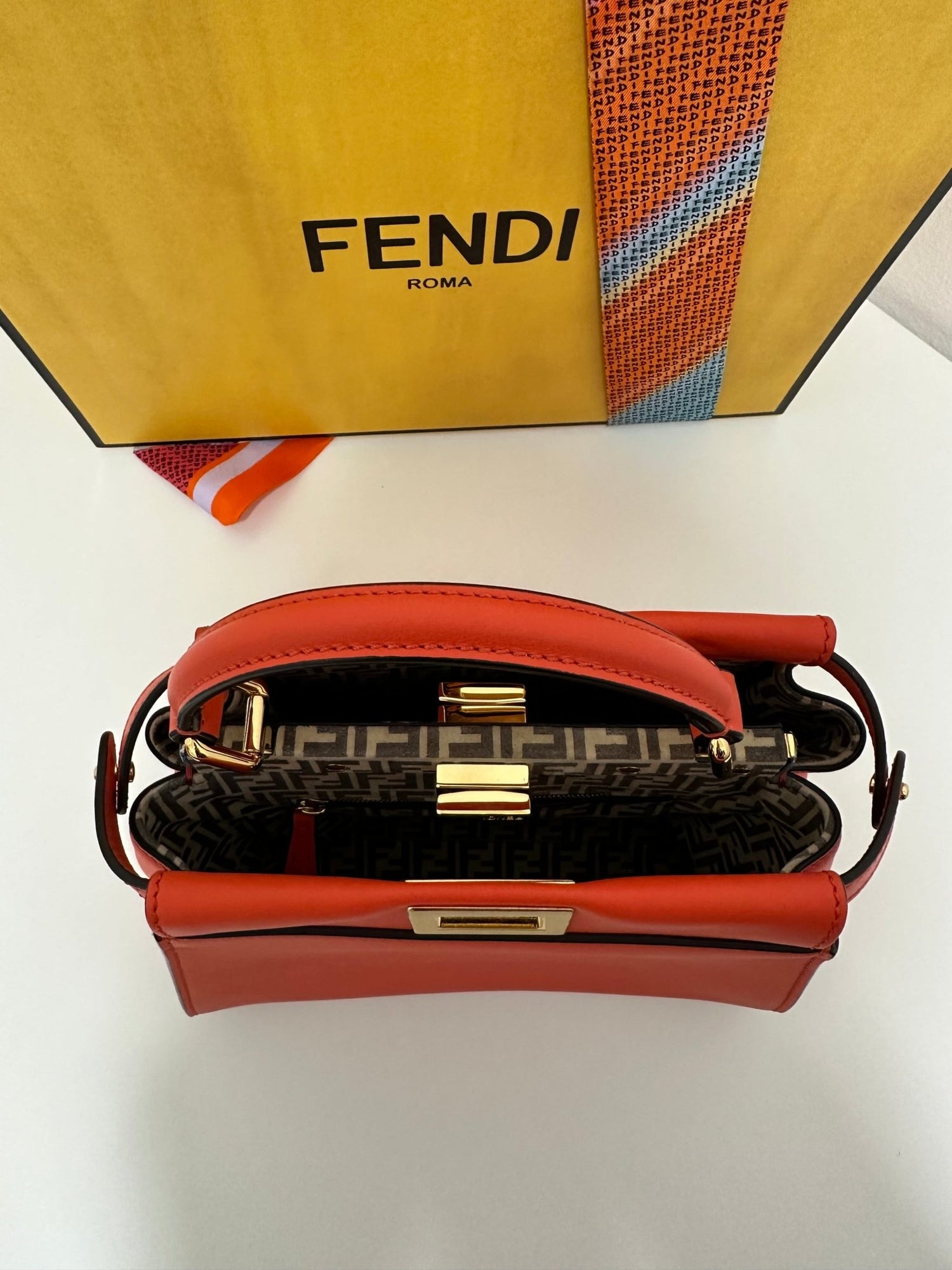 Fendi - Sac Mini Peekaboo corail - Les Folies d&