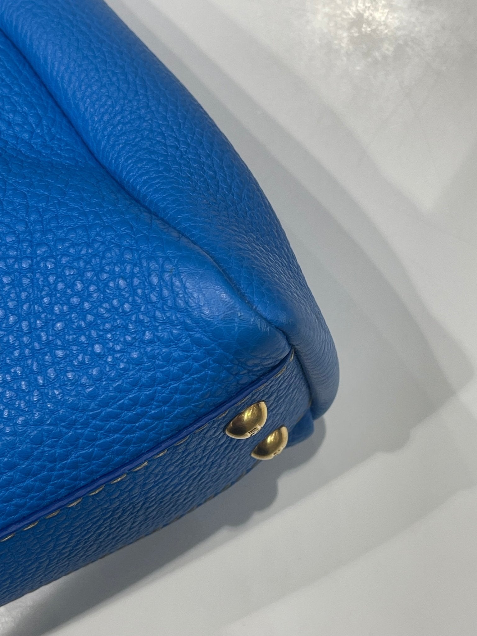 Fendi - Sac Peekaboo bleu MM - Les Folies d&