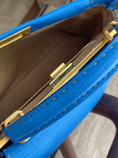 Fendi - Sac Peekaboo bleu MM - Les Folies d&