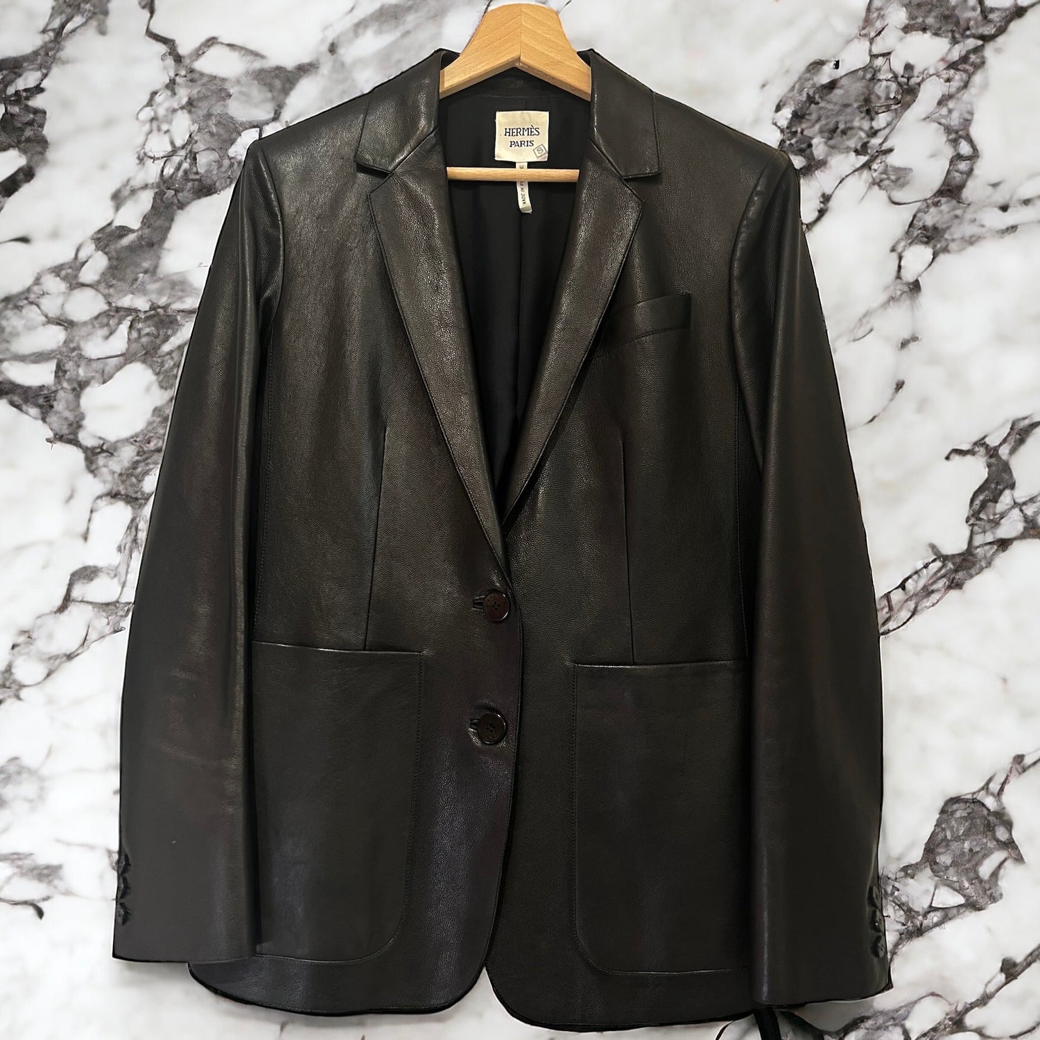 Hermès Veste en cuir grainé Noir 38 - Les Folies d&