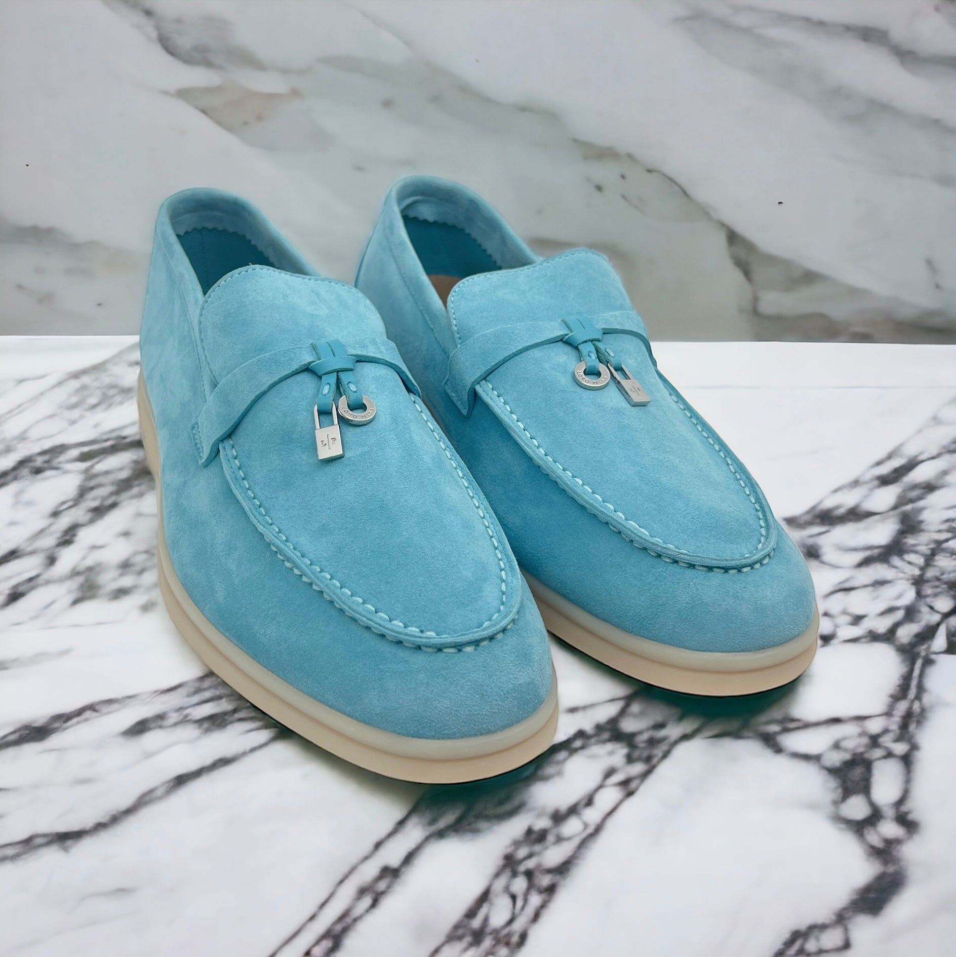 Loro Piana Mocassin Bleu 40 - Les Folies d&