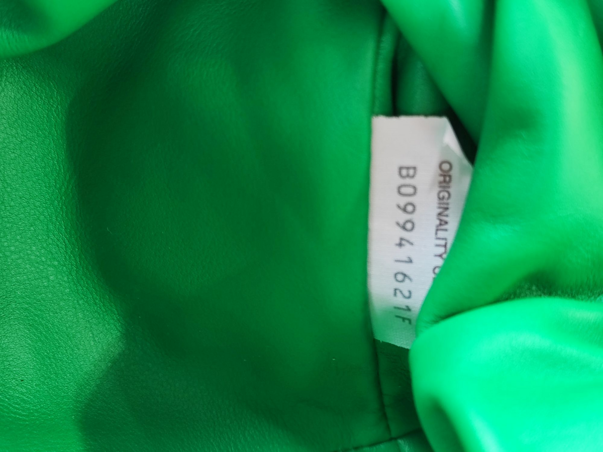 Bottega Veneta - Green Pouch bag