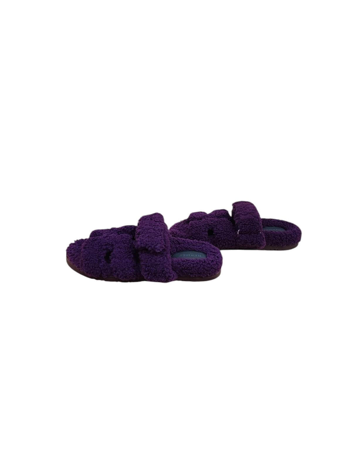 Hermès - Sandalen Chypre aus violettem Lammfell T39