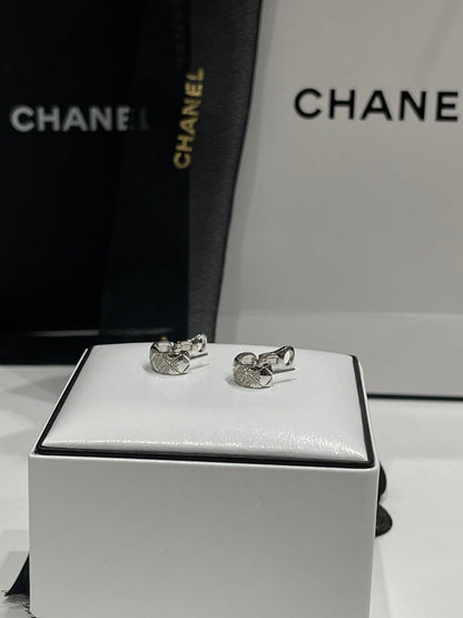 Chanel - Boucles d’oreilles Coco crush or blanc et diamants - Les Folies d&
