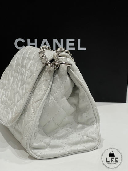Chanel - Cabas Médaillon rabat MM