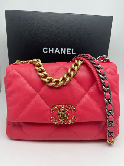 Chanel - Chanel 19 - Les Folies d&