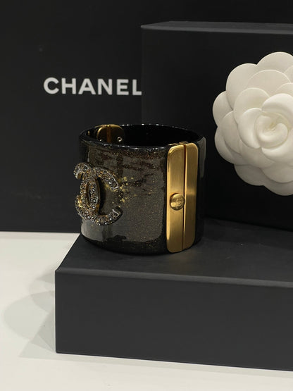 Chanel - Manchette strass bronze - Les Folies d&