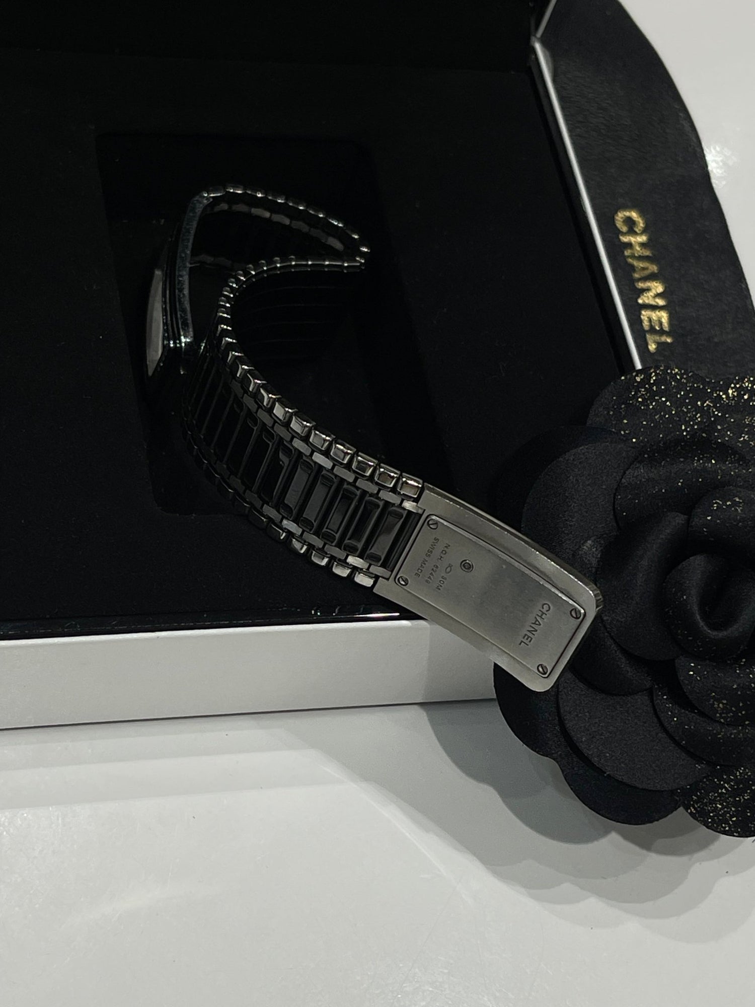 Chanel - Montre Code coco acier, céramique et diamants - Les Folies d&
