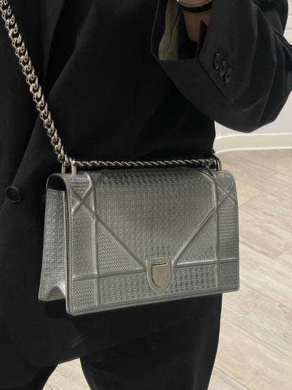 Dior - Sac Diorama argenté - Les Folies d&