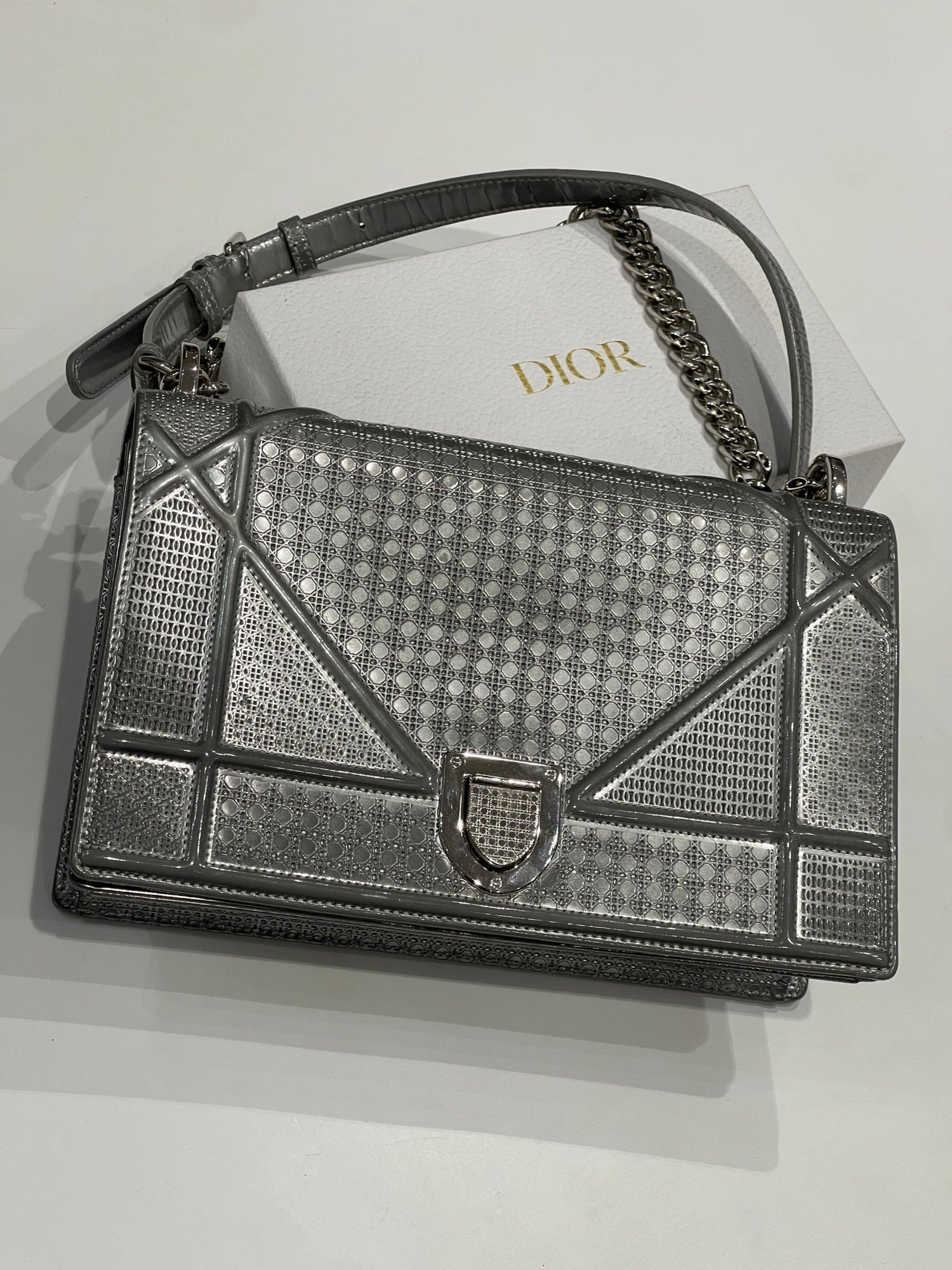 Dior - Sac Diorama argenté - Les Folies d&