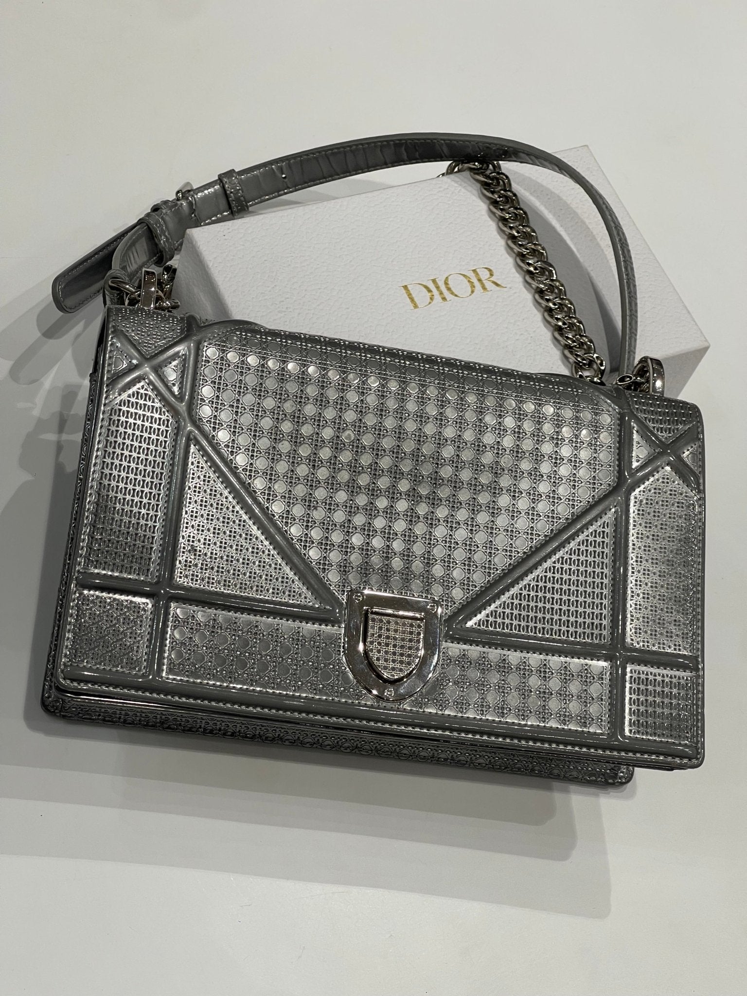Dior - Sac Diorama argenté - Les Folies d&