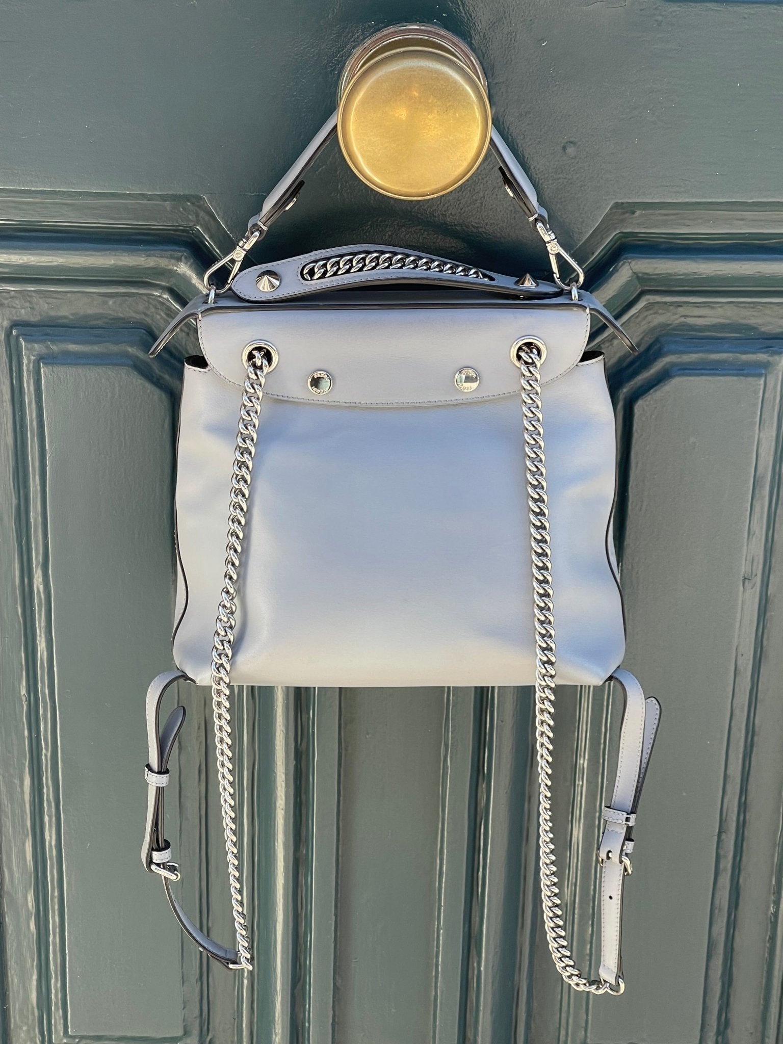 Fendi - Sac à dos Back to School gris - Les Folies d&