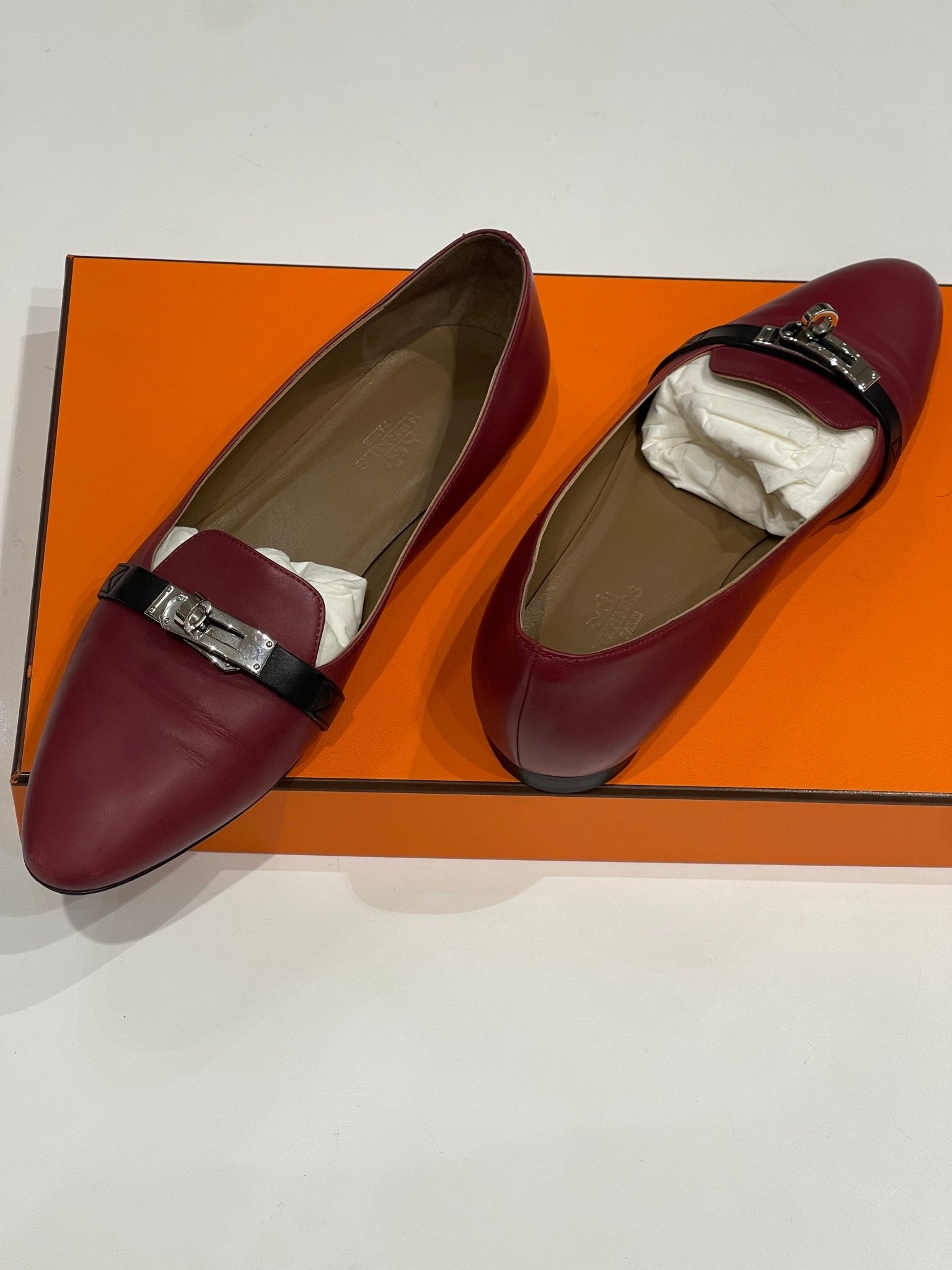Hermès - Mocassin Kelly bicolore T37 - Les Folies d&