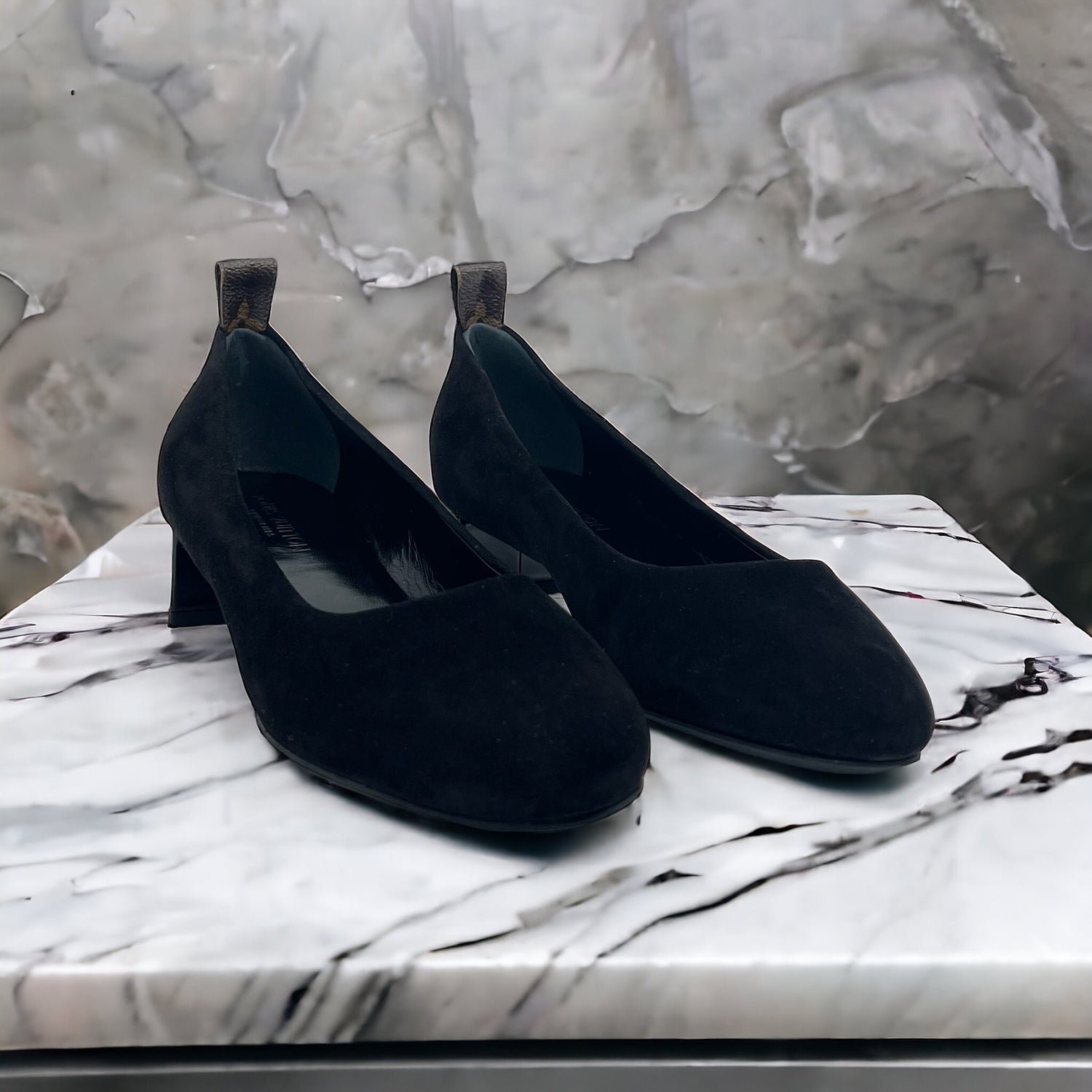 Louis Vuitton Ballerines à talons Noir 37,5 - Les Folies d&