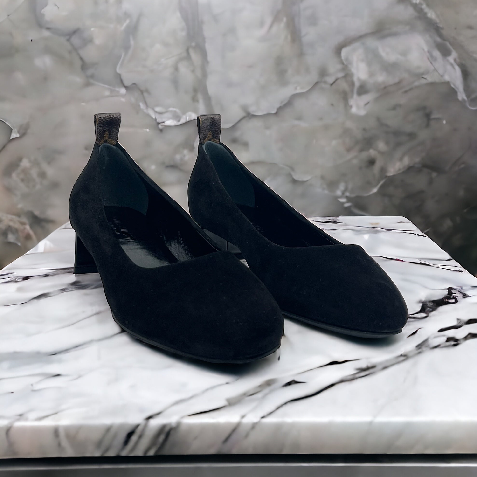 Louis Vuitton Ballerines à talons Noir 37,5 - Les Folies d&