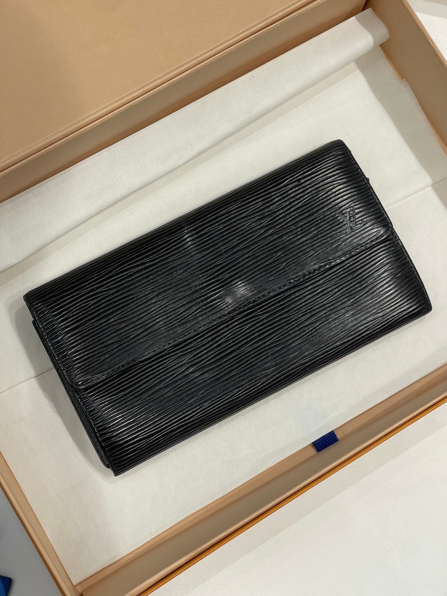 Louis Vuitton - portefeuille cuir épi noir - Les Folies d&