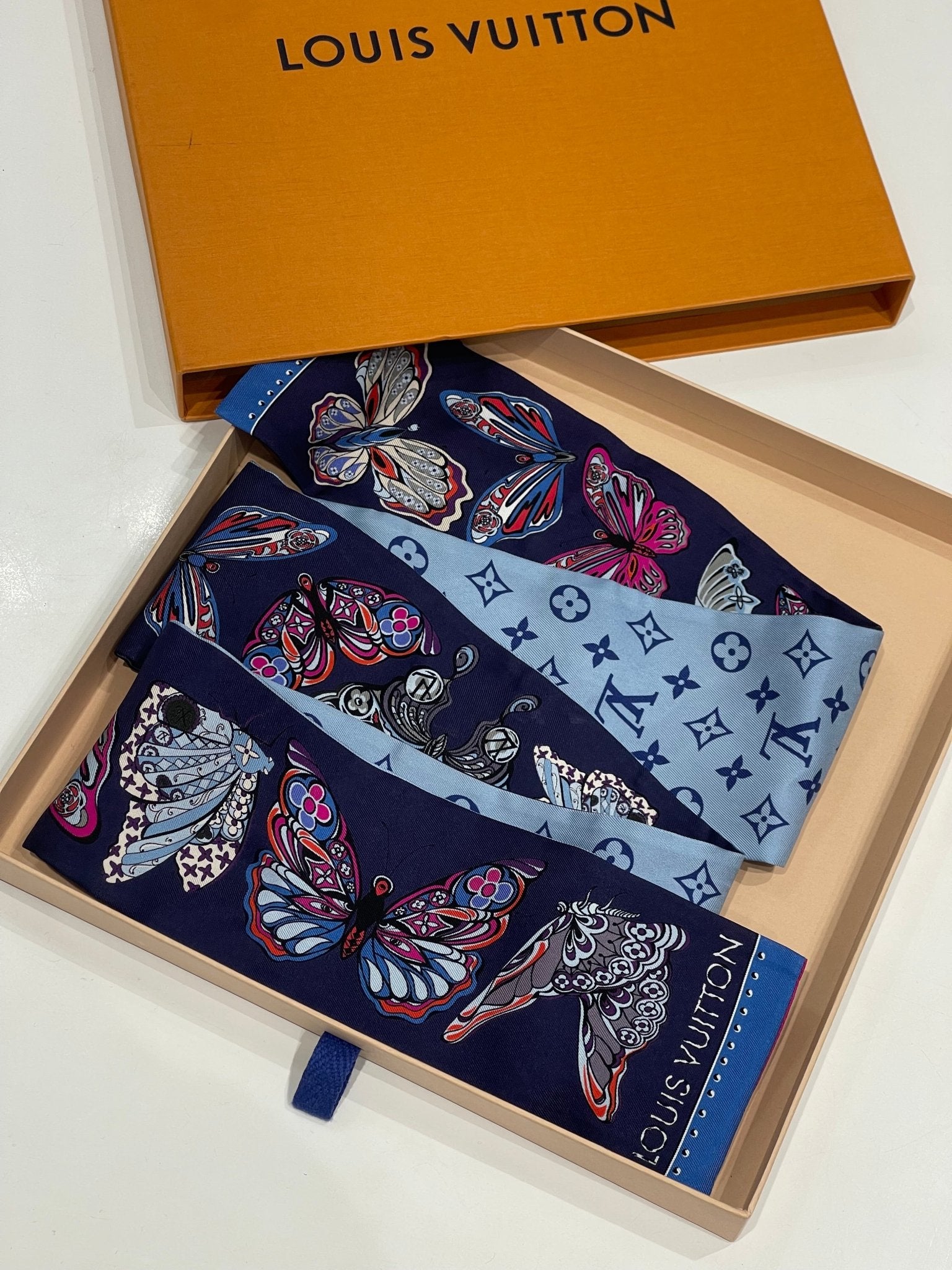 Louis Vuitton - Twilly Word of love - Les Folies d&