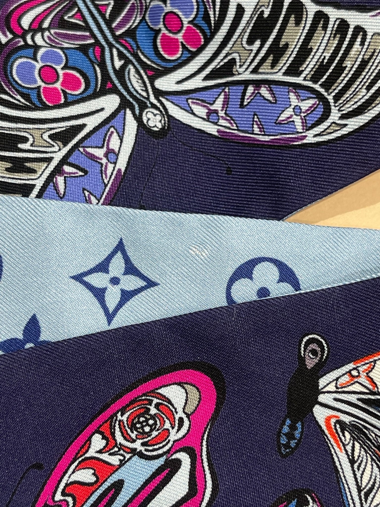 Louis Vuitton - Twilly Word of love - Les Folies d&