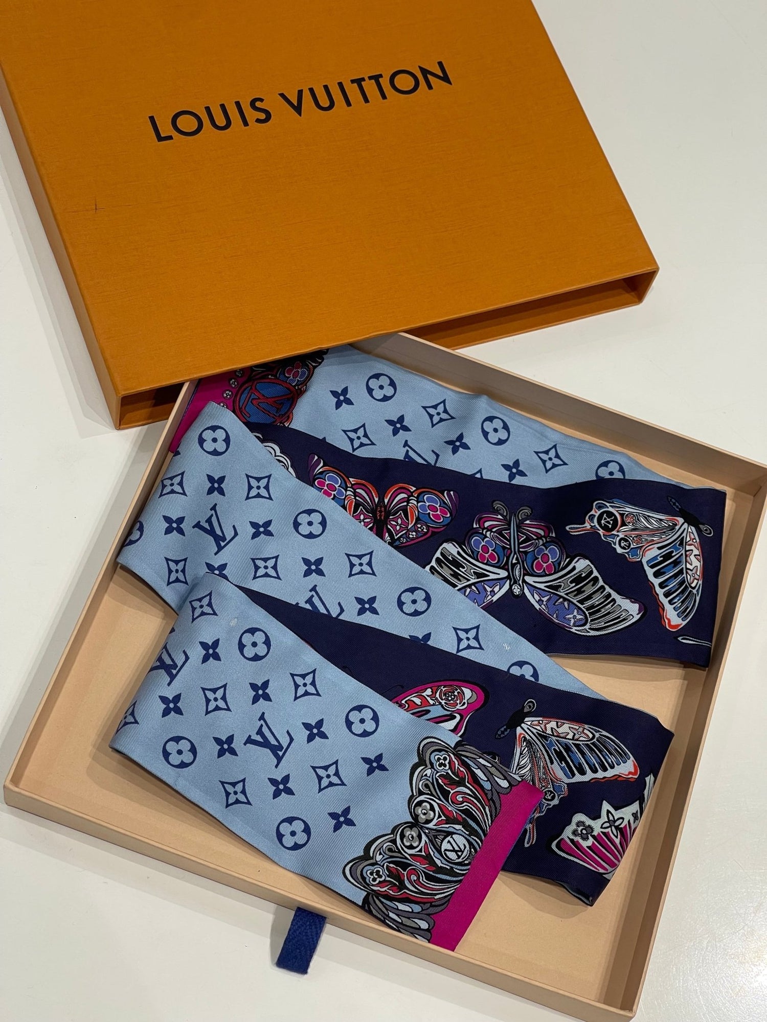 Louis Vuitton - Twilly Word of love - Les Folies d&