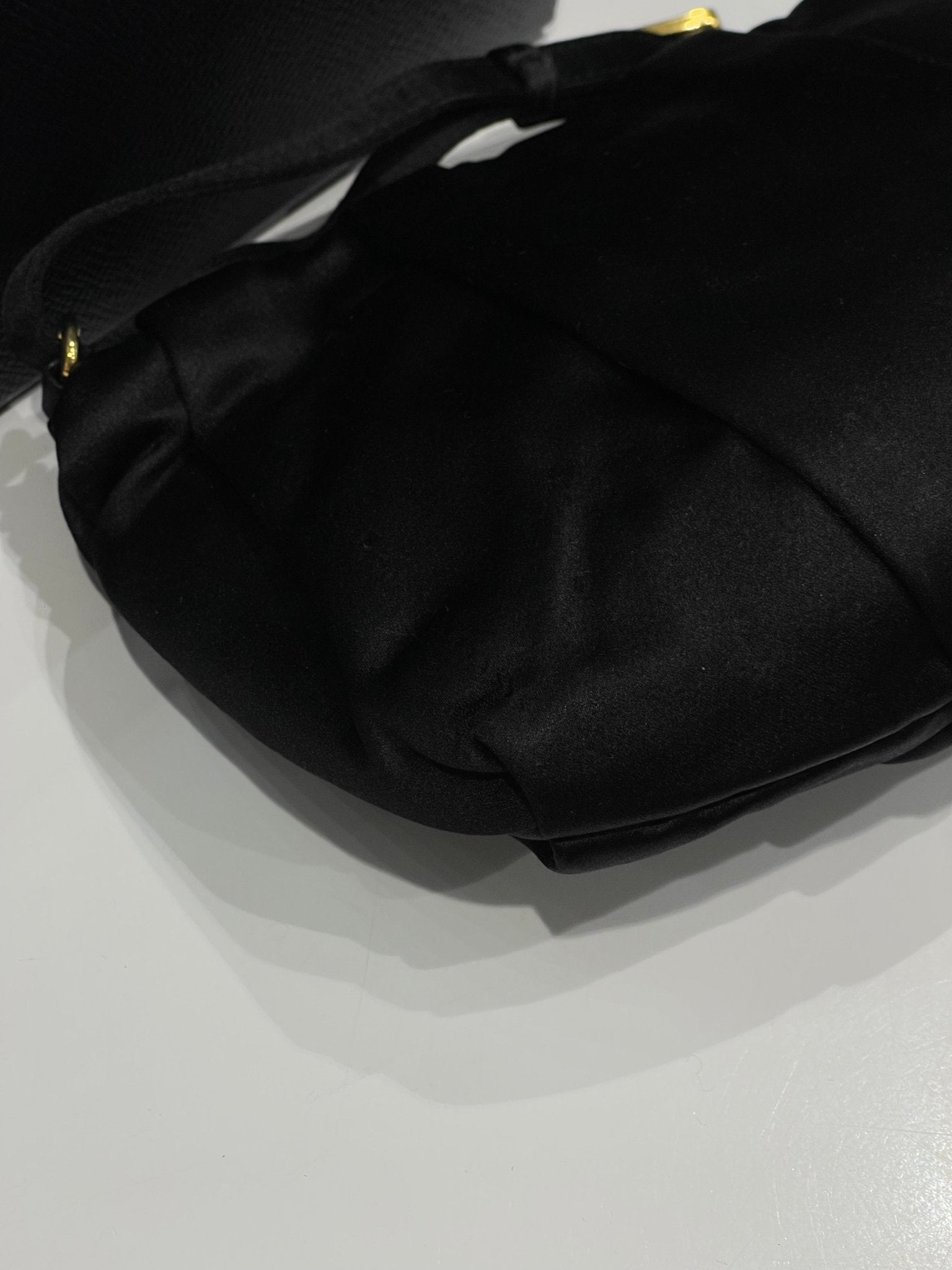 Prada - Pochette noire - Les Folies d&