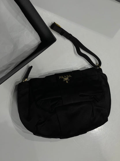 Prada - Pochette noire - Les Folies d&