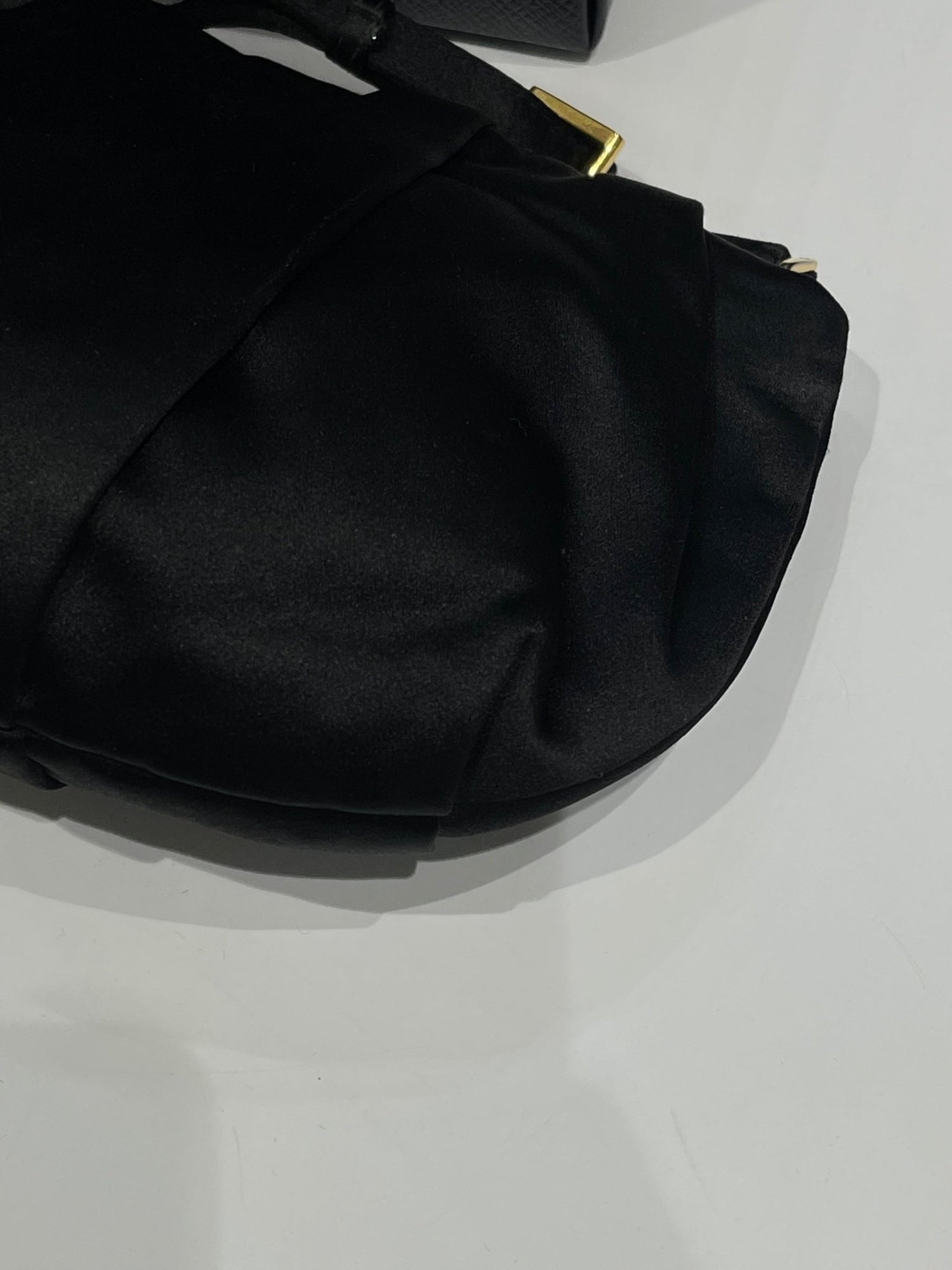 Prada - Pochette noire - Les Folies d&